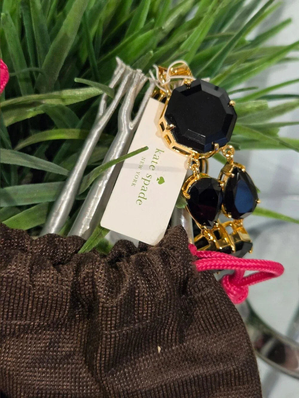 Kate Spade New York "Set In Stone" Chunky Gold Black Crystal Bracelet NWT - Picture 7 of 8